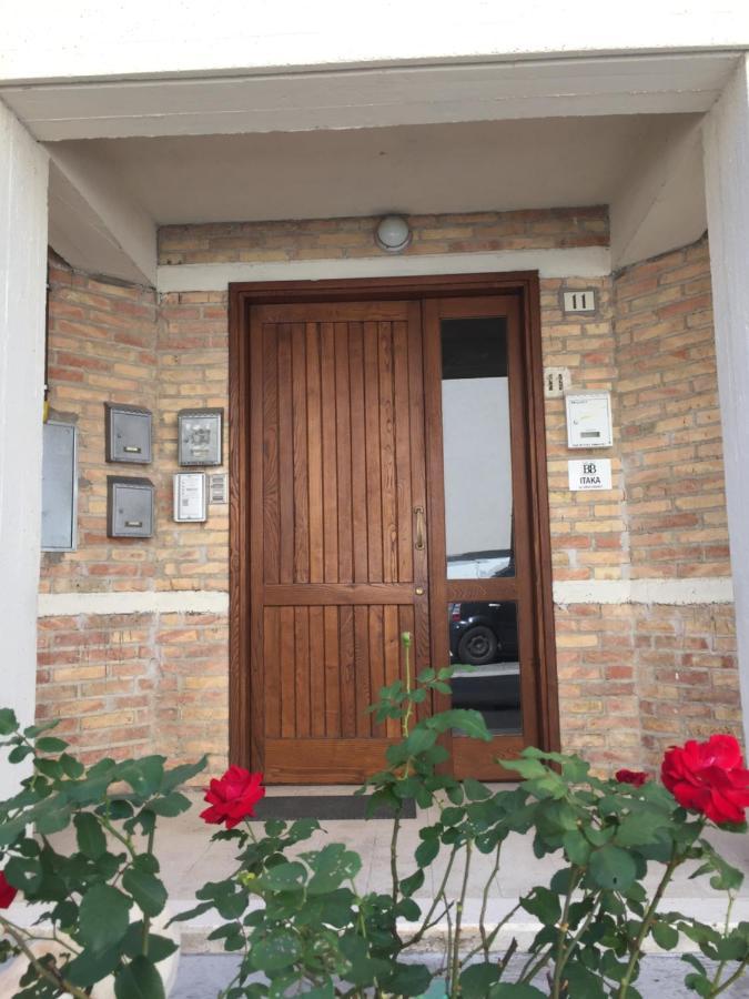 拉奎拉Itaka住宿加早餐旅馆 外观 照片